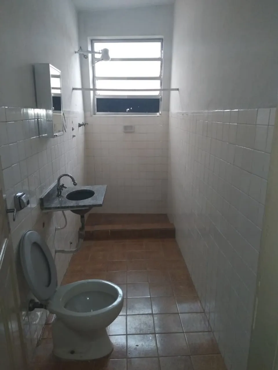 Unfurnished apartment with 2 bedrooms and 1 bathroom — photo 8