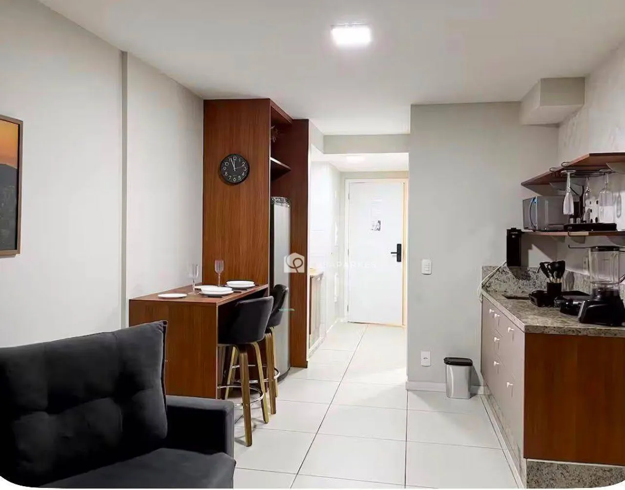 Furnished 1-bedroom apartment with balcony and 34 m² — photo 5