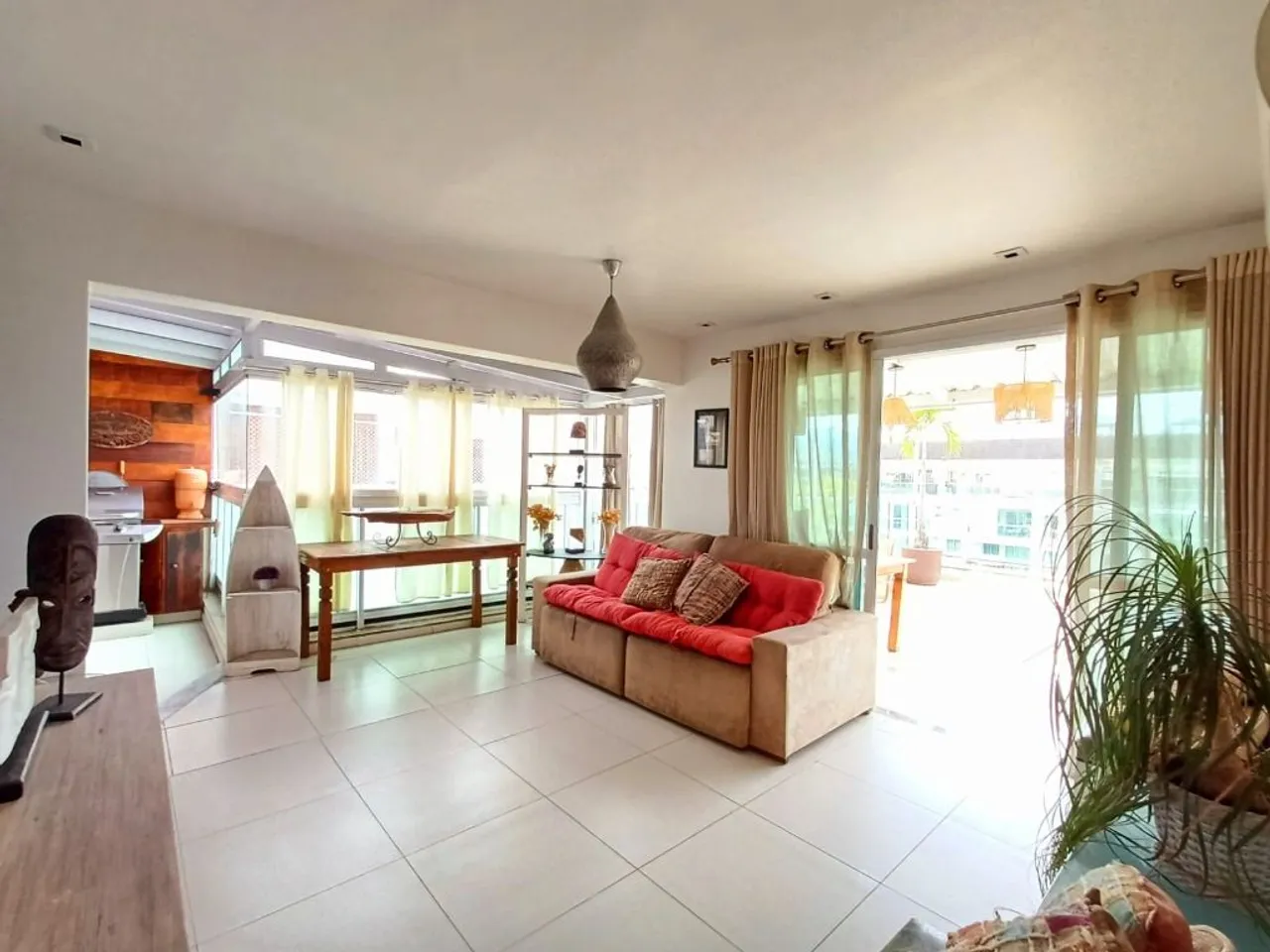 203 m² apartment with 3 bedrooms and enclosed balcony — photo 9