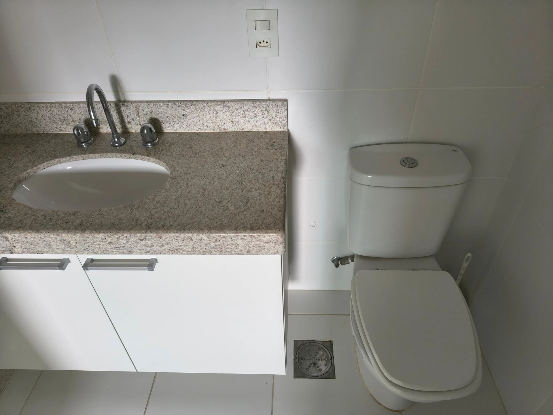 Apartamento, 82 m², com janelas do piso ao teto — photo 25
