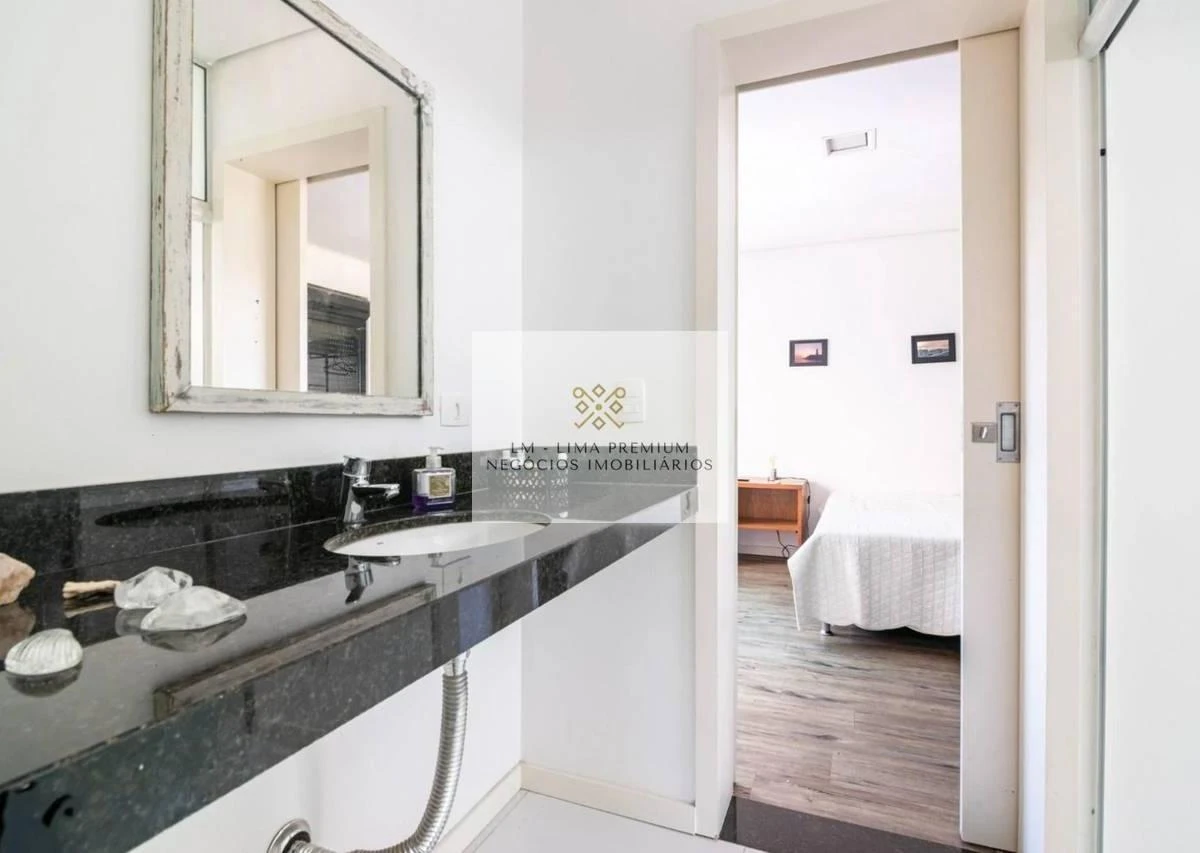 3-bedroom house with 280 m² and an open kitchen with gas stove — photo 14