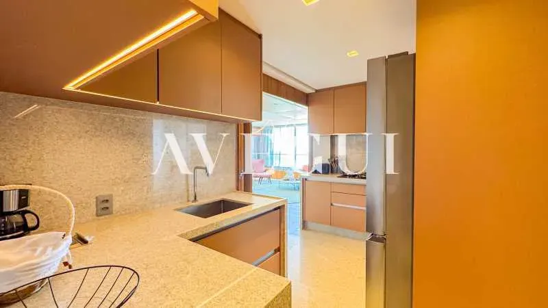 Furnished apartment with 3 bedrooms and 5 bathrooms — photo 29