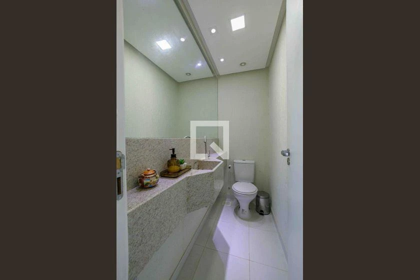 Furnished 3-bedroom apartment with 264 m² — photo 45