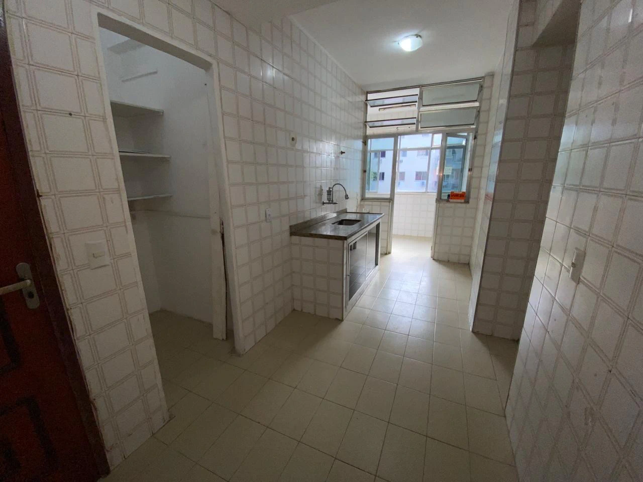 Apartamento com 3 quartos, suíte e 143 m²