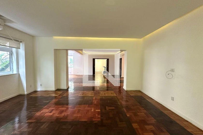 Unfurnished 260 m² apartment with 4 en-suite bedrooms — photo 21