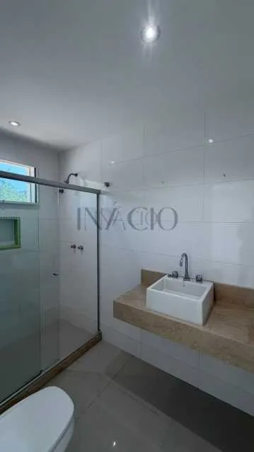 House with 5 bedrooms and 5 bathrooms, mountain view — photo 24