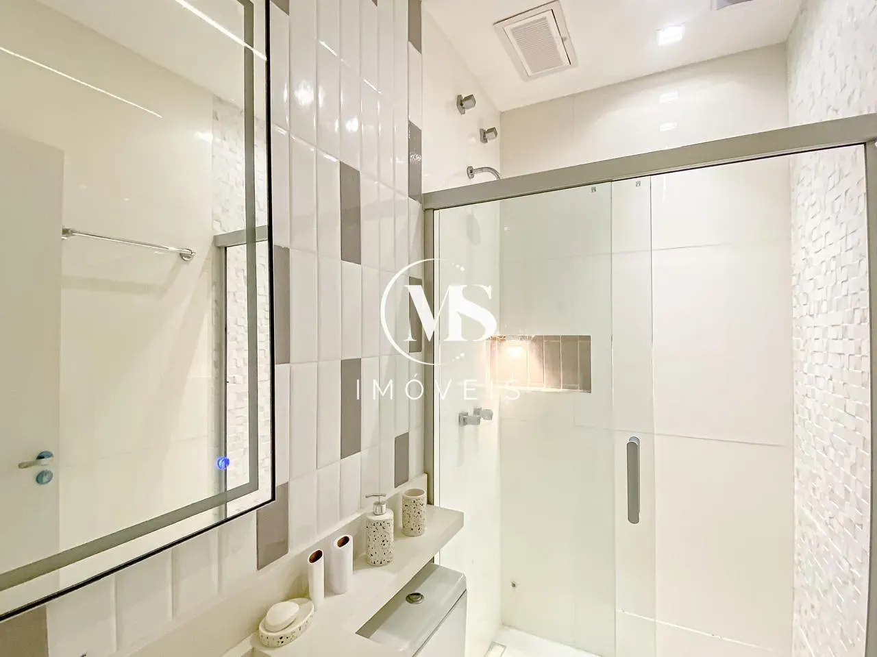 5-bedroom apartment with a bathtub in Rio de Janeiro — photo 7