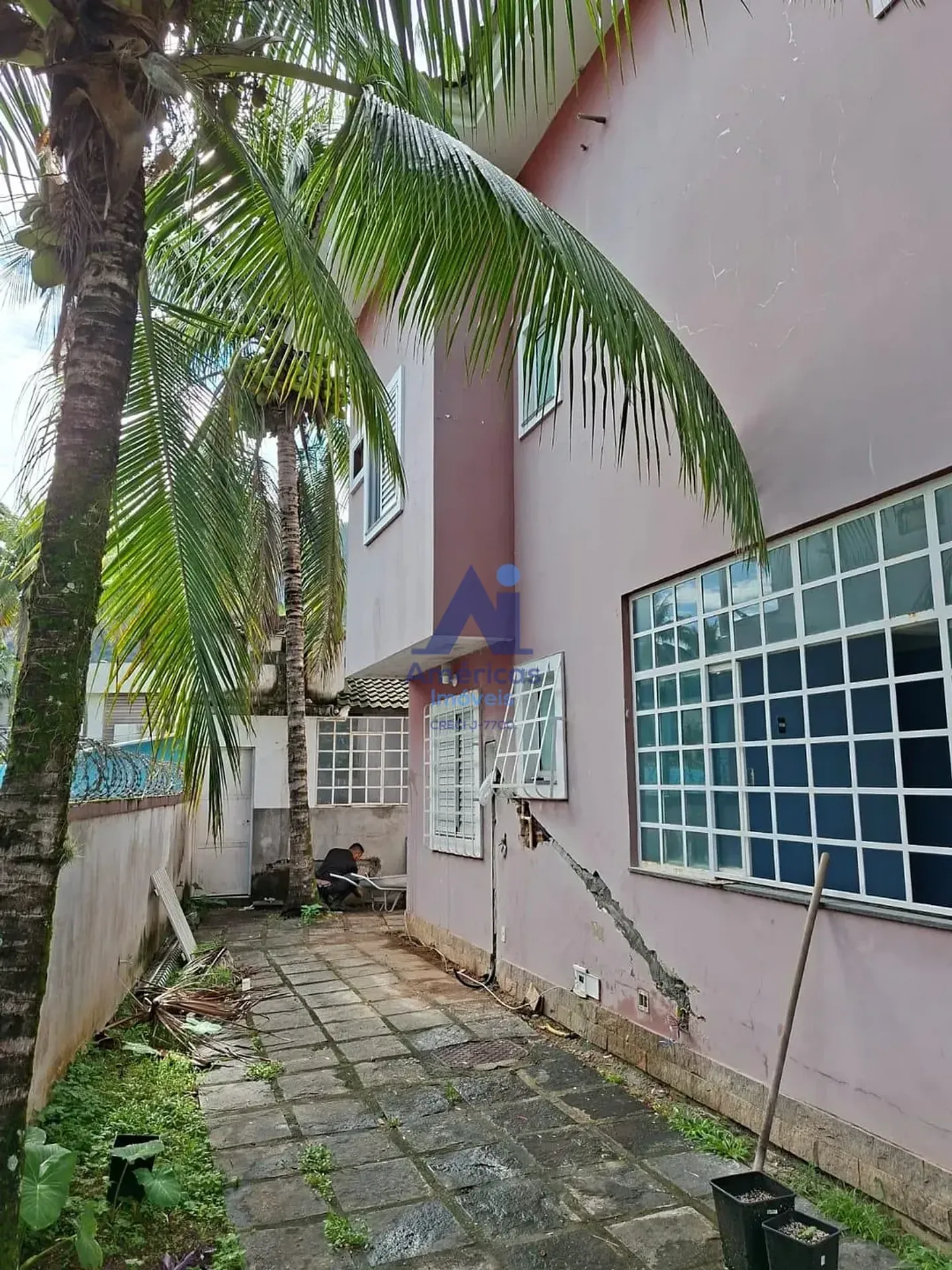 Casa sem mobília com churrasqueira na varanda — photo 20
