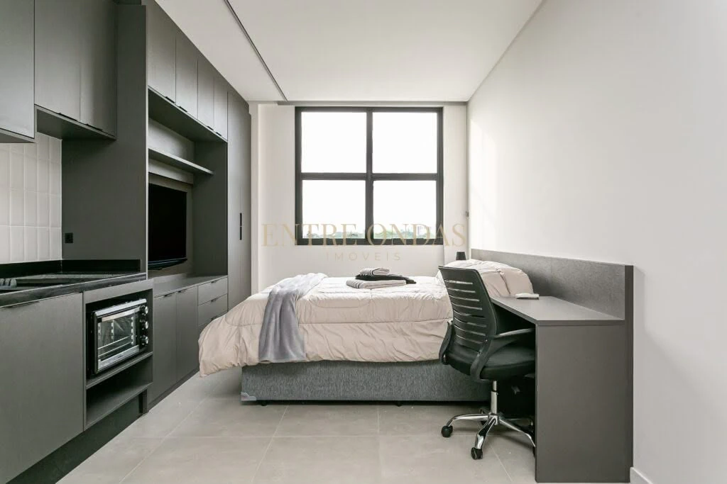 Furnished studio, 27 m², with a home office — photo 3