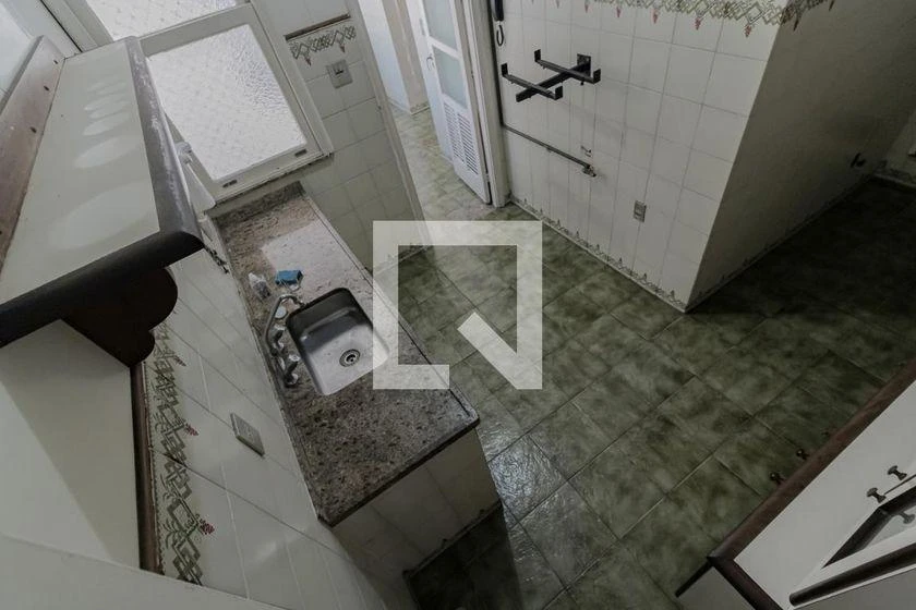 Rental apartment with 3 bedrooms, 160 m² and balcony — photo 34