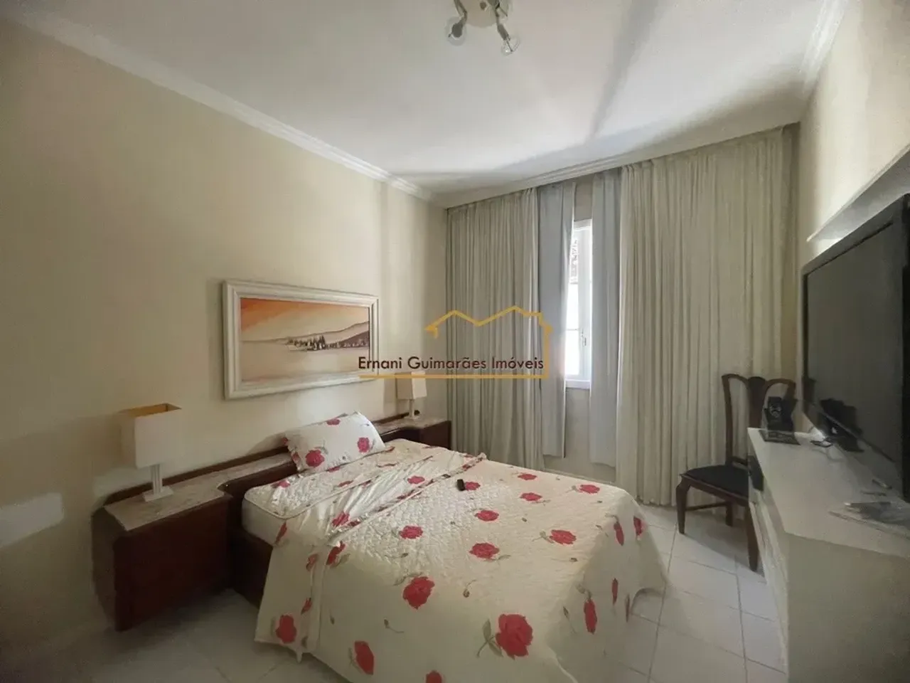 Casa com 5 quartos e 5 banheiros, 4 vagas e varanda — photo 13