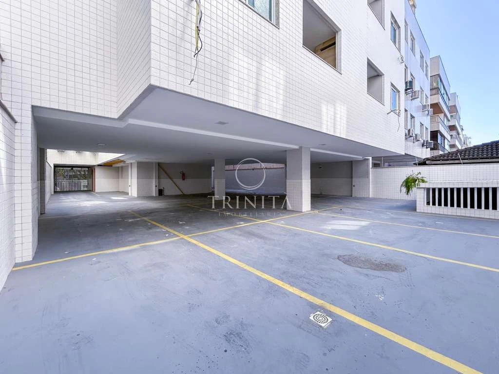 3-bedroom apartment with a gourmet balcony — photo 27