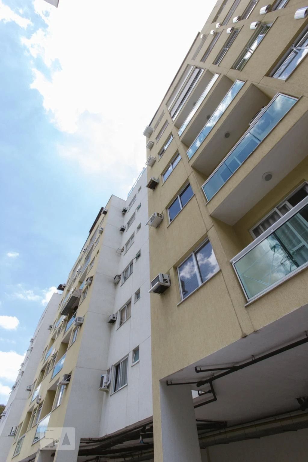 2-bedroom apartment with condo BBQ area and 1 parking spot — photo 48