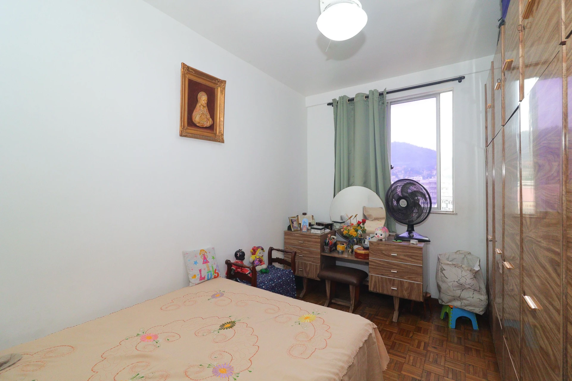 Furnished 3-bedroom apartment with balcony — photo 13