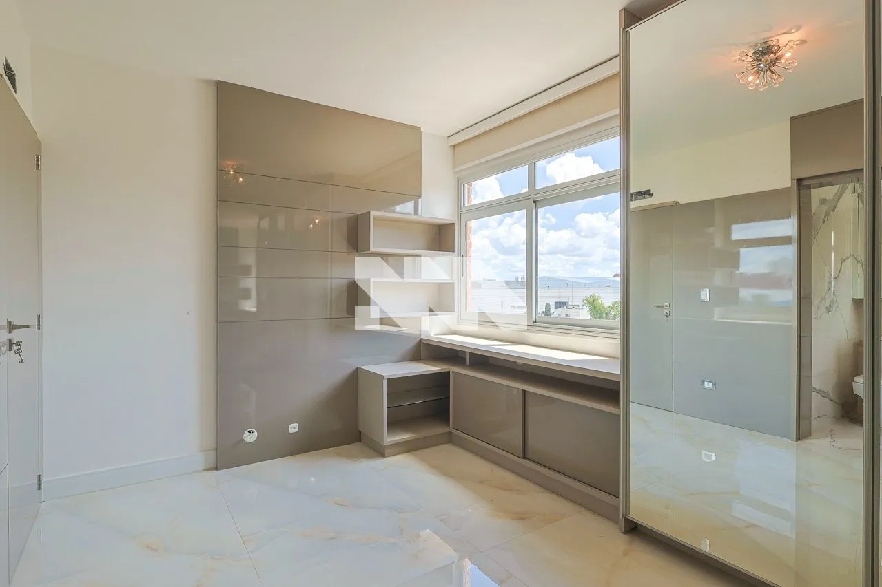 Rental apartment with 2 en-suite bedrooms and 192 m² — photo 11
