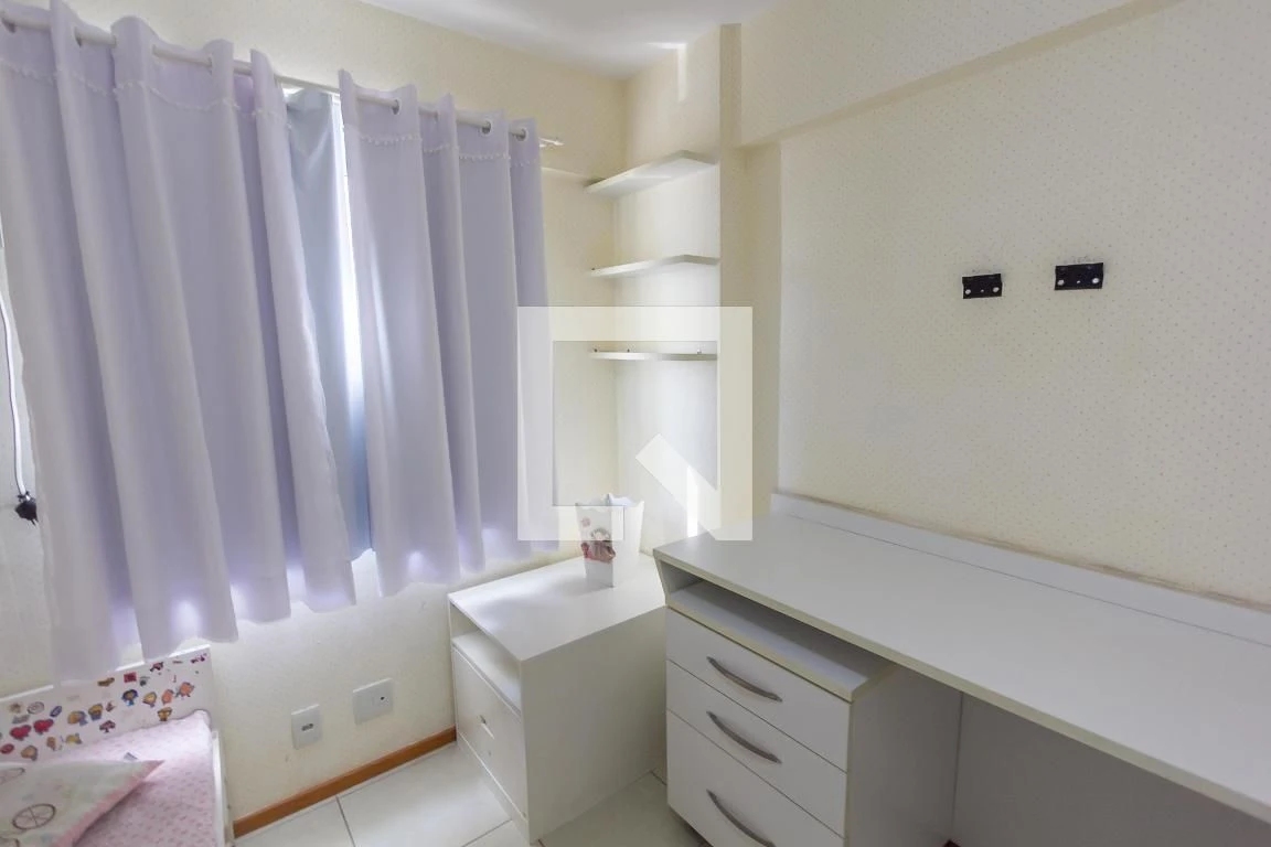 Balcony with a grill in a 2-bedroom apartment, 68 m² — photo 42