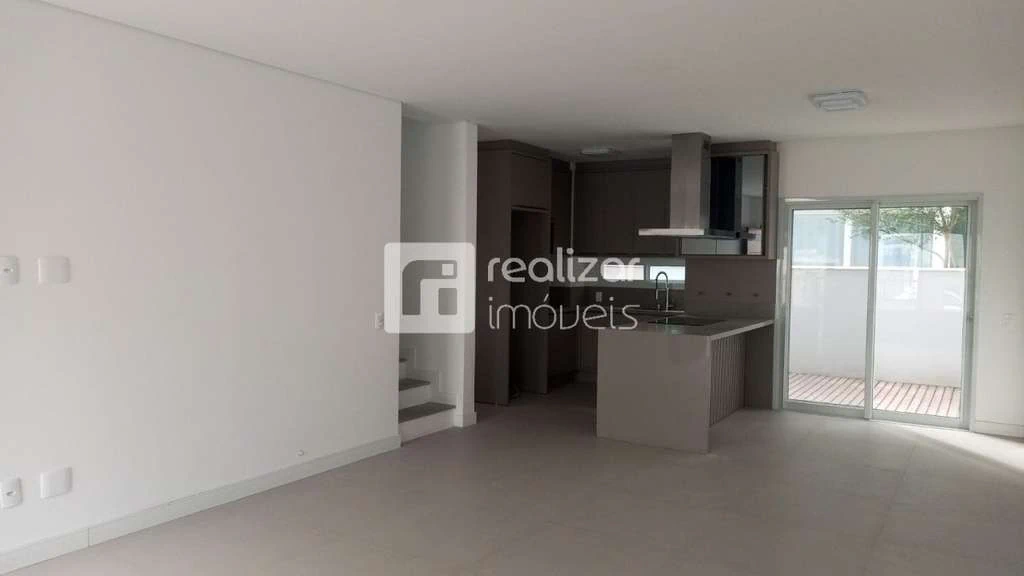 4-bedroom house with 217 m² and 2 parking spaces — photo 4