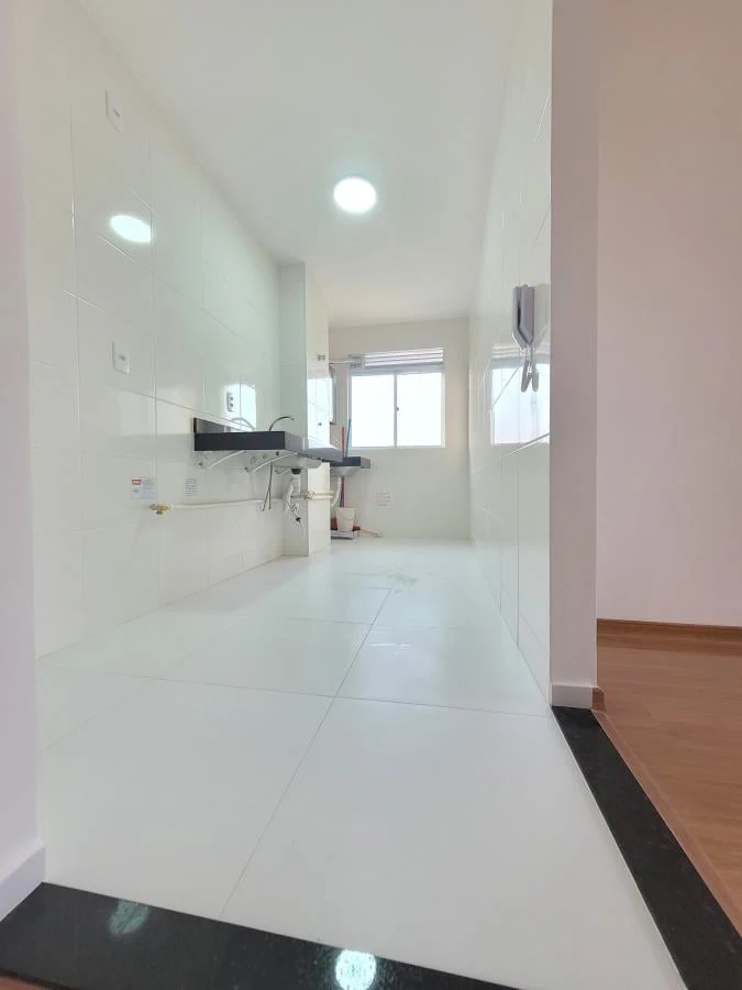Wood or laminate floors in a 2-bedroom apartment, 58 m² — photo 2