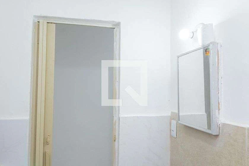 Estudio sin amueblar de 30 m² con 1 baño — photo 4