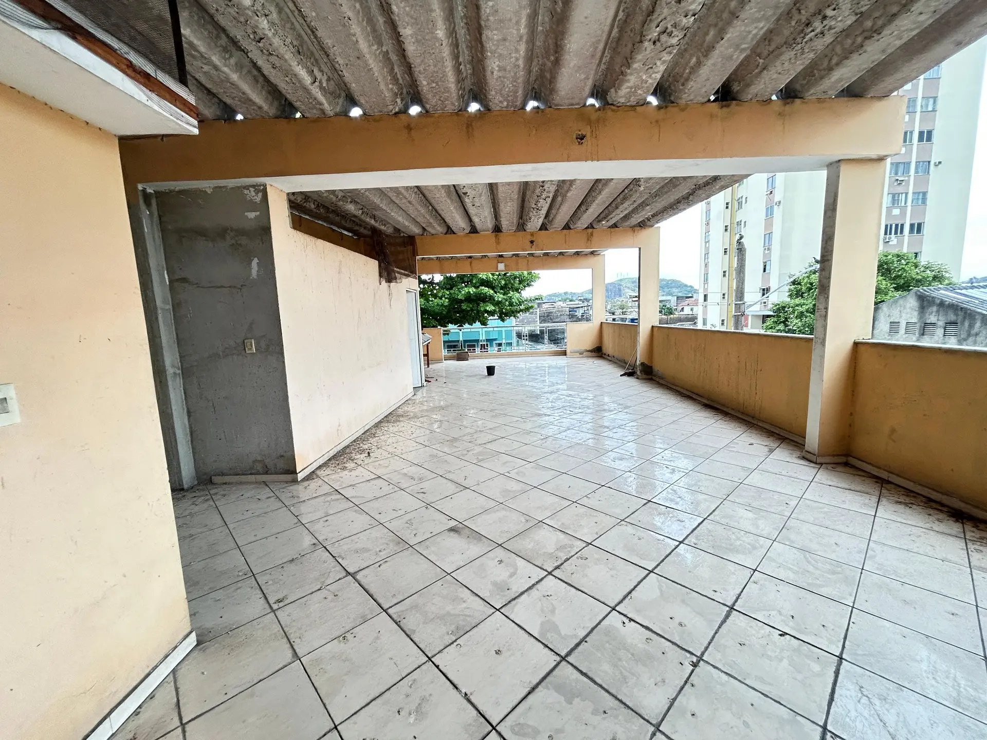 House, 300 m², with a walk-in closet — photo 8