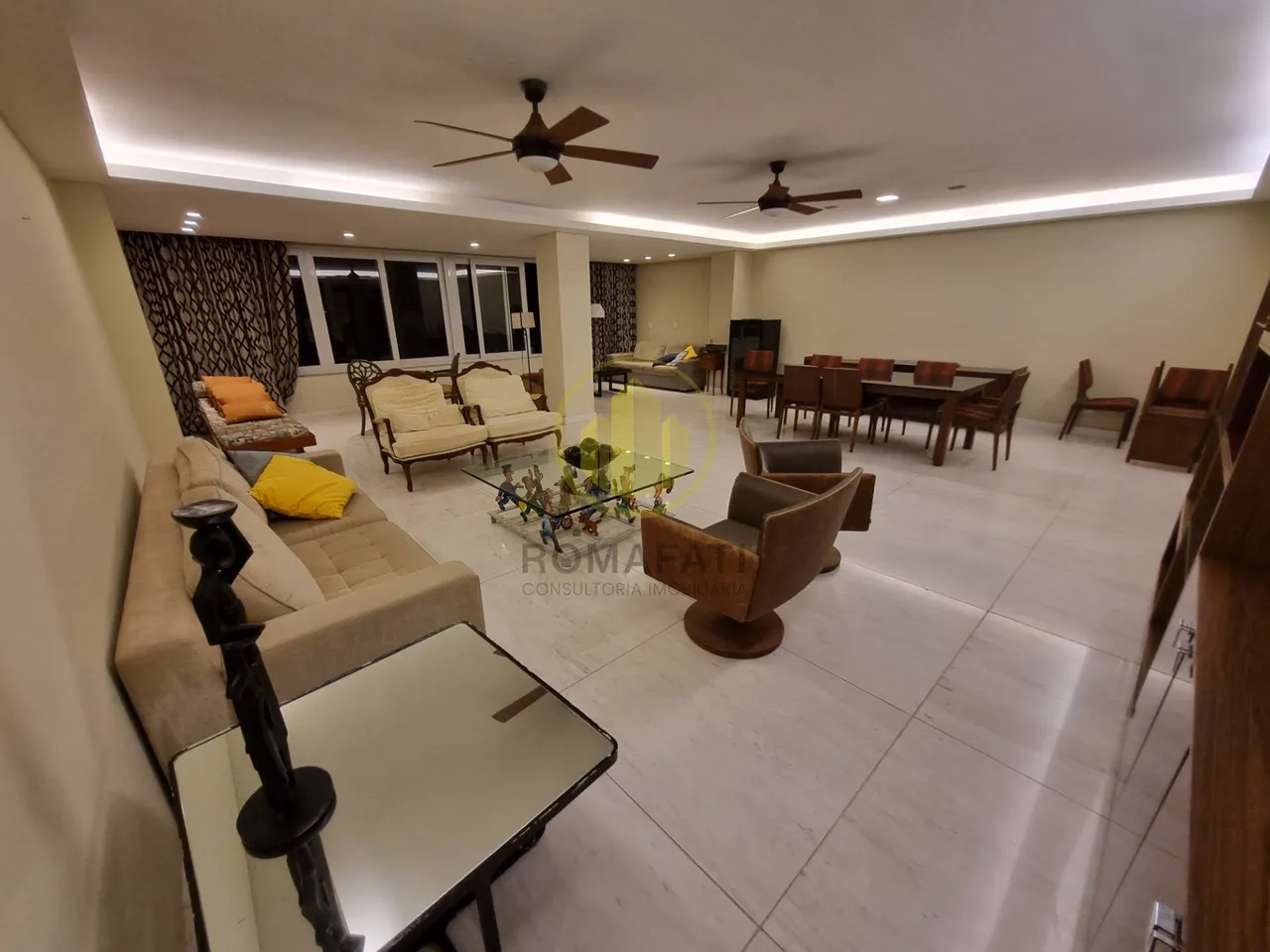 300 m² apartment with 3 bedrooms and an open-plan kitchen — photo 18