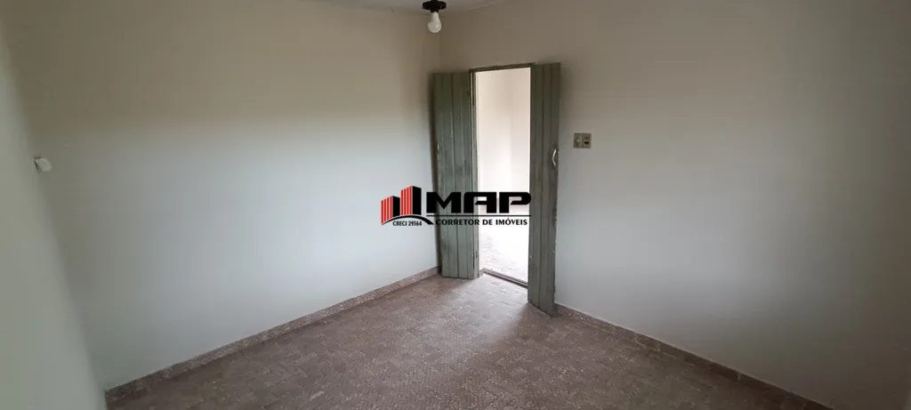 Unfurnished house with a separate kitchen and 2 bedrooms — photo 15