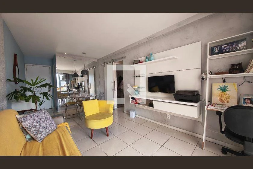 3-bedroom apartment in a building with a gym — photo 6