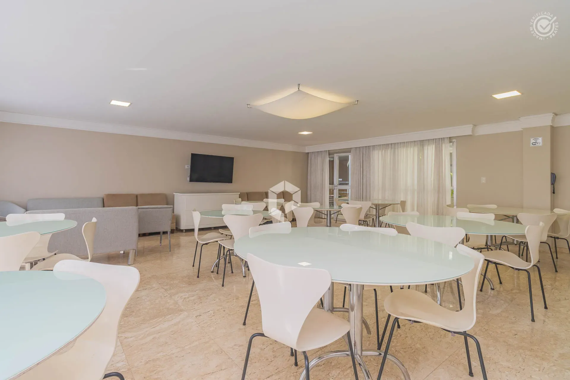 Орендна квартира з 3 спальнями 152 м² і балконом — photo 26