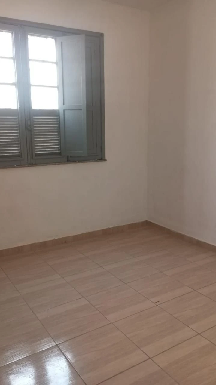 Casa de 4 dormitorios con cocina independiente y 2 baños — photo 7
