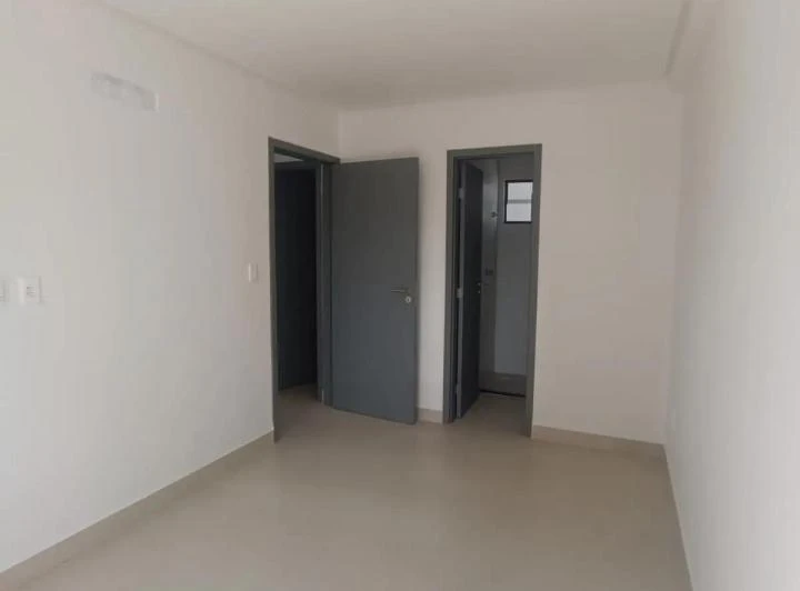 Furnished 2-bedroom apartment with en-suite — photo 8