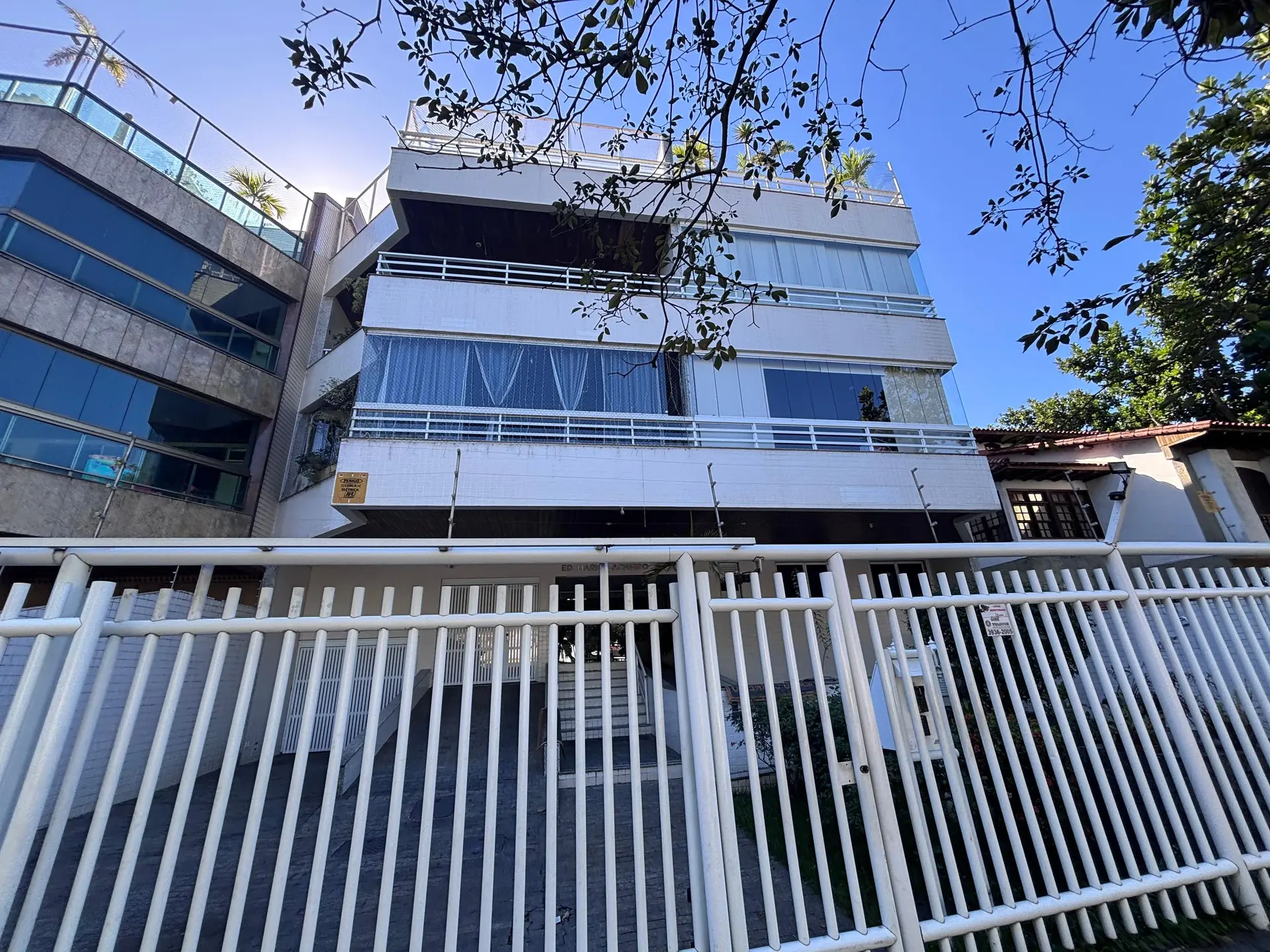 Apartamento mobiliado com 4 quartos e 4 banheiros — photo 61