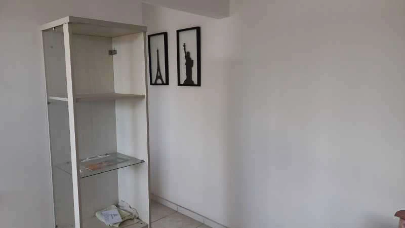 2-bedroom apartment with an open-plan kitchen — photo 13