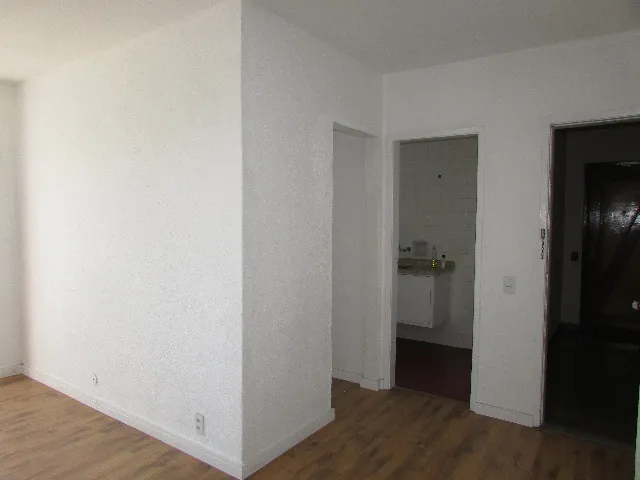 Квартира з 2 спальнями та 1 ванною, без паркування — photo 9