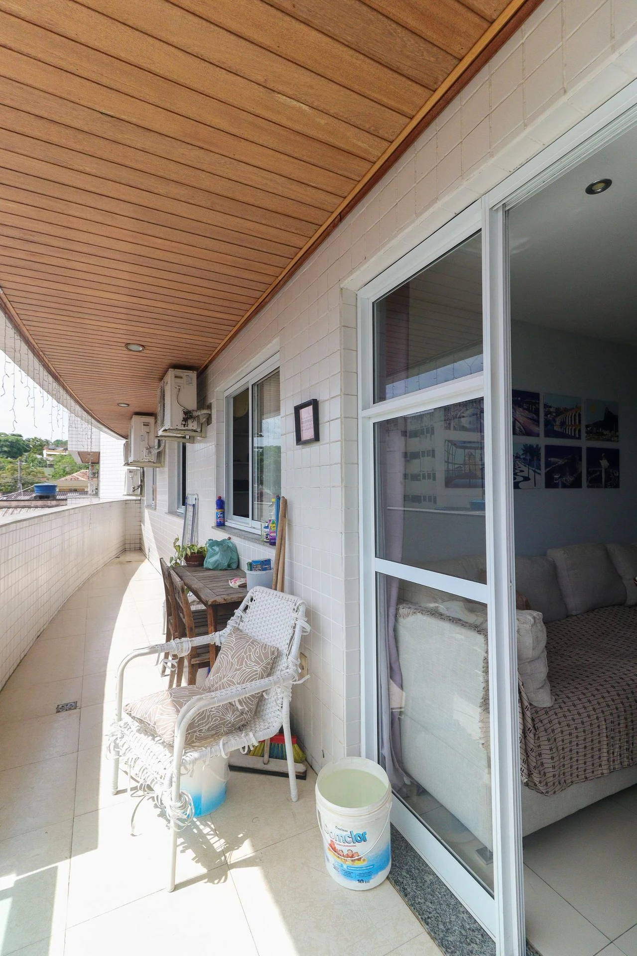 105 m² apartment with a home office and a washing machine — photo 41