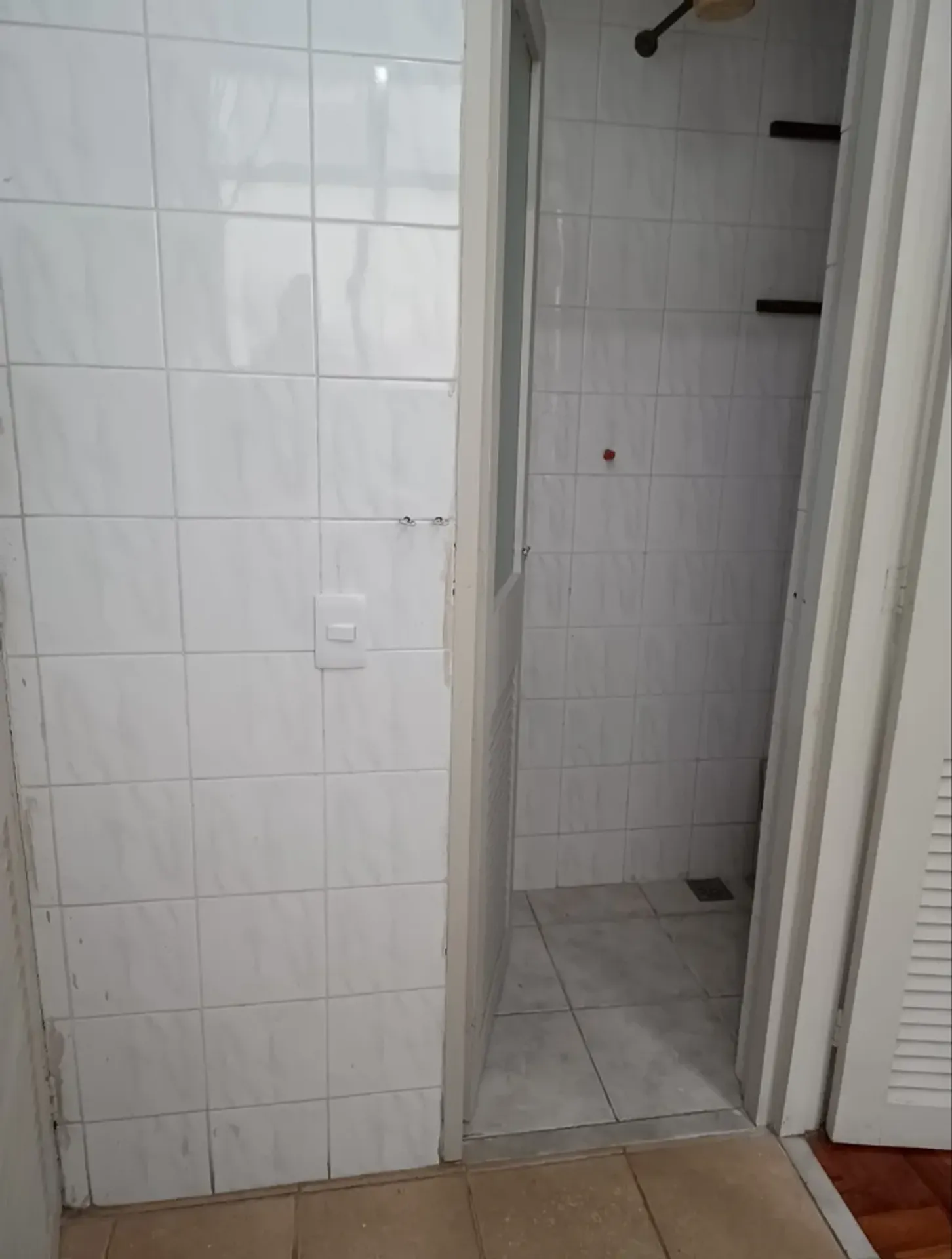 Wood or laminate floors in a 3-bedroom apartment, 97 m² — photo 10