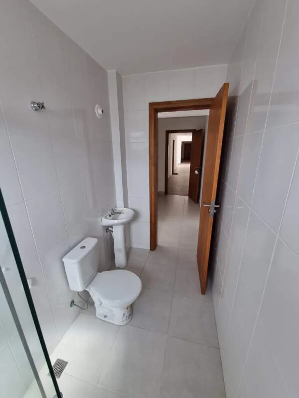 Unfurnished 2-bedroom apartment with 1 bathroom — photo 9