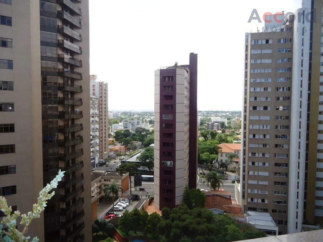 Top-floor apartment with 2 bedrooms and 4 bathrooms, 224 m² — photo 16