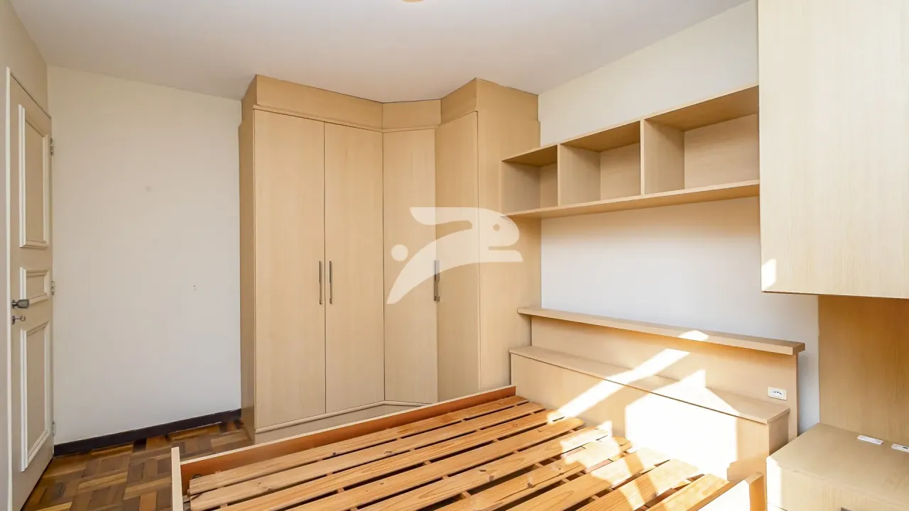 2-bedroom apartment with wood flooring in the living room — photo 16