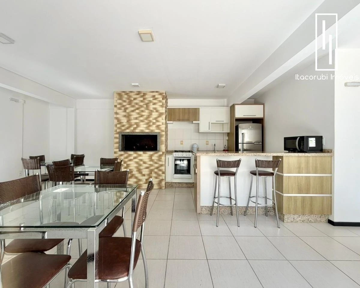 Furnished apartment with enclosed balcony and grill — photo 25