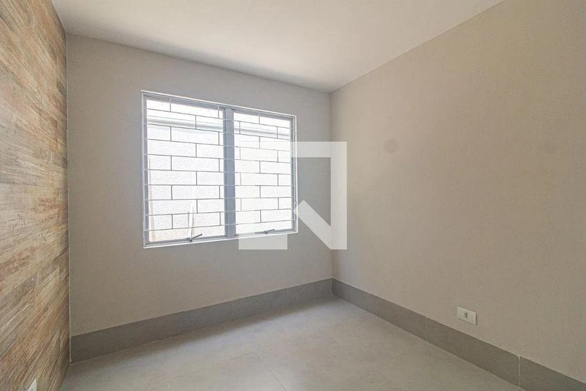 Unfurnished apartment with a private garden and 3 bedrooms — photo 15
