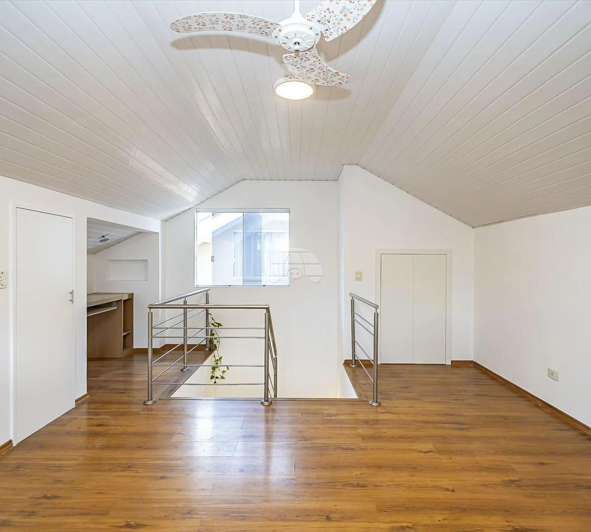 Furnished 158 m² apartment with a ready workspace — photo 21