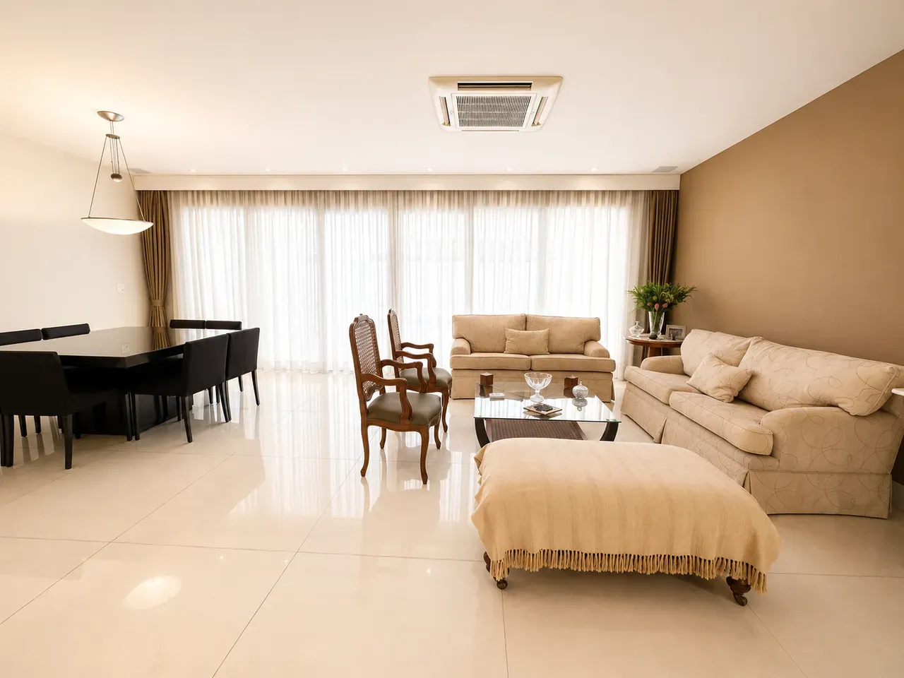 Furnished house with 4 bedrooms and 4 bathrooms — photo 38