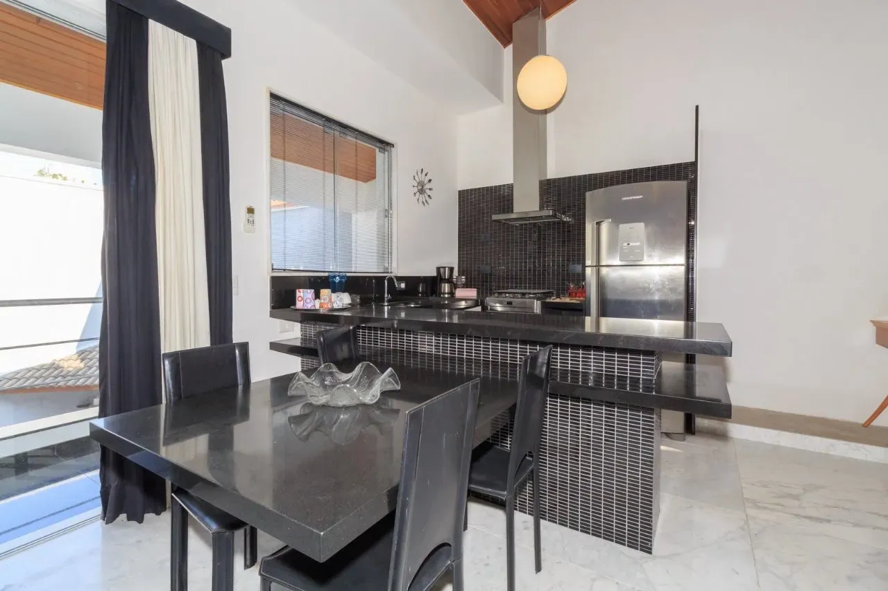 Furnished house with 5 bedrooms and 5 bathrooms — photo 2