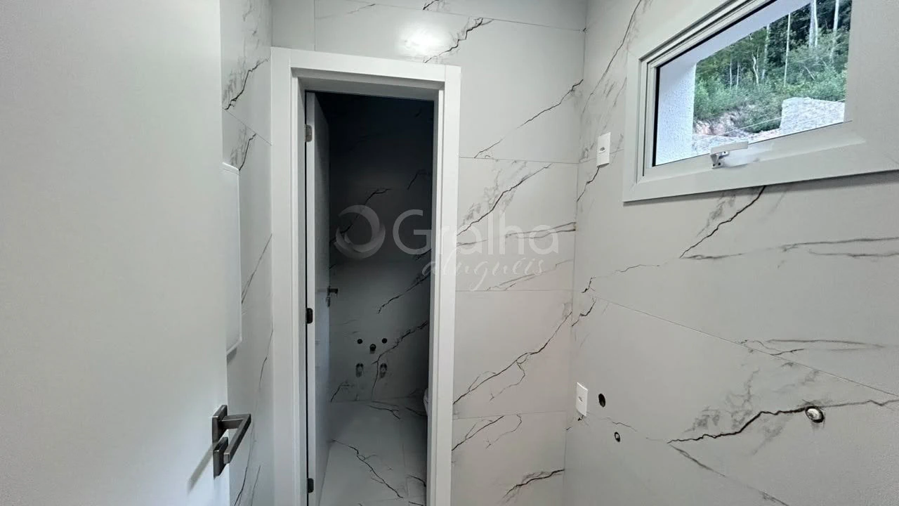 3-bedroom house with a private BBQ in Florianópolis — photo 19