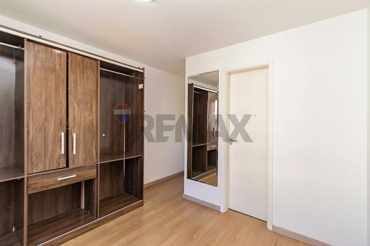 Furnished apartment, 63 m², with wood or laminate floors — photo 11