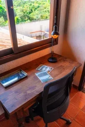 Casa de 4 quartos com espaço de home office — photo 10