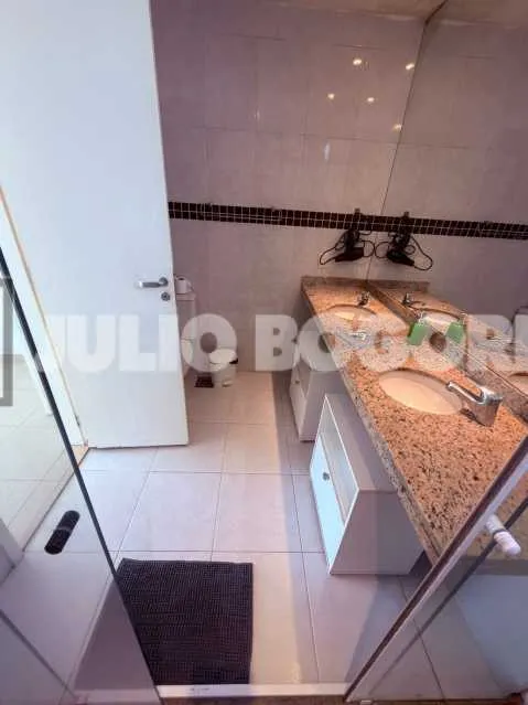 Duplex penthouse 300 m² with 5 bedrooms and 4 parking spots — photo 27