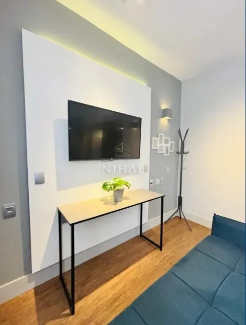 Furnished 1-bedroom apartment with compact kitchenette — photo 20