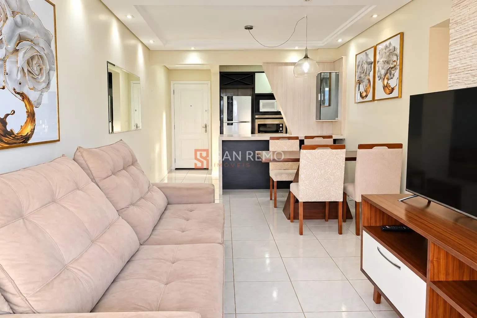 Mountain view in a 2-bedroom apartment, 65 m² — photo 4