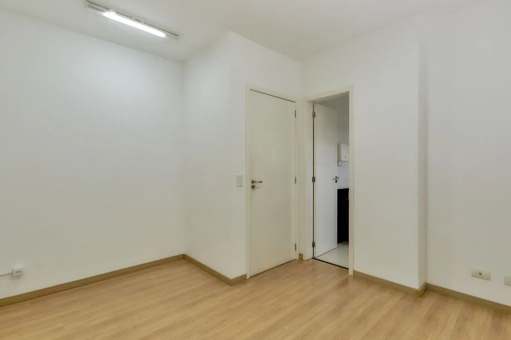 3-bedroom apartment with balcony and 120 m² — photo 40